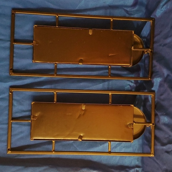 Pair of decorative Mirrored candle holders - Picture 3 of 7